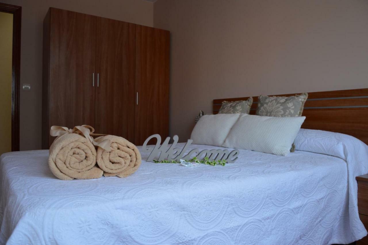 Piso Da Empegada Apartment Arzua Ngoại thất bức ảnh