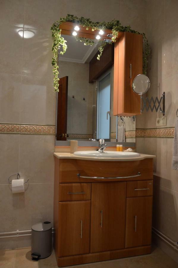 Piso Da Empegada Apartment Arzua Ngoại thất bức ảnh