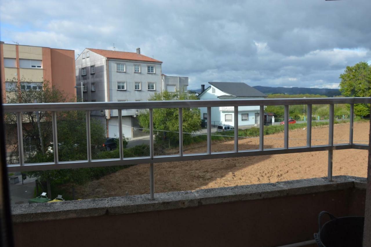 Piso Da Empegada Apartment Arzua Ngoại thất bức ảnh