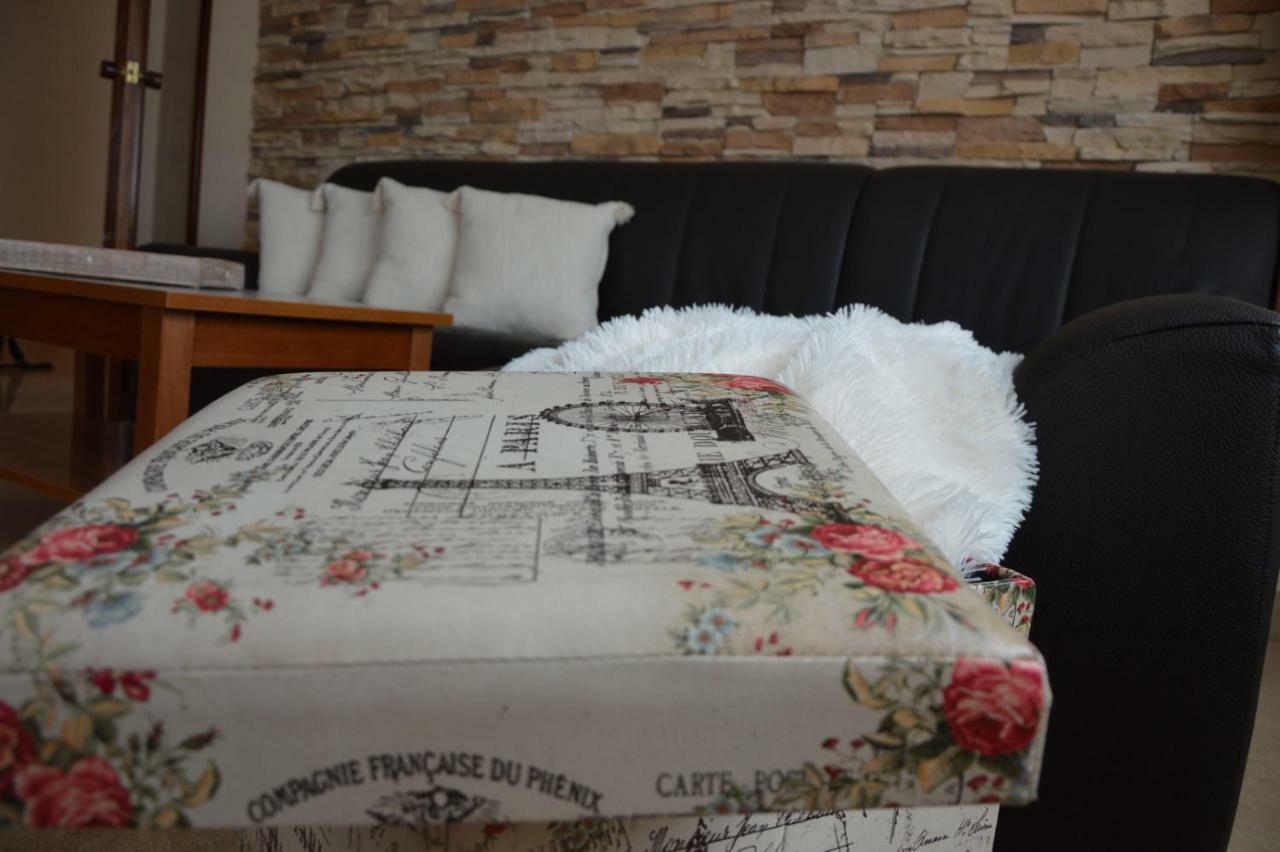 Piso Da Empegada Apartment Arzua Ngoại thất bức ảnh