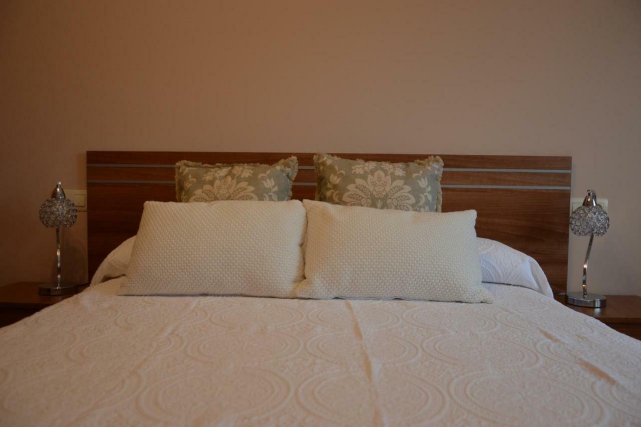 Piso Da Empegada Apartment Arzua Ngoại thất bức ảnh
