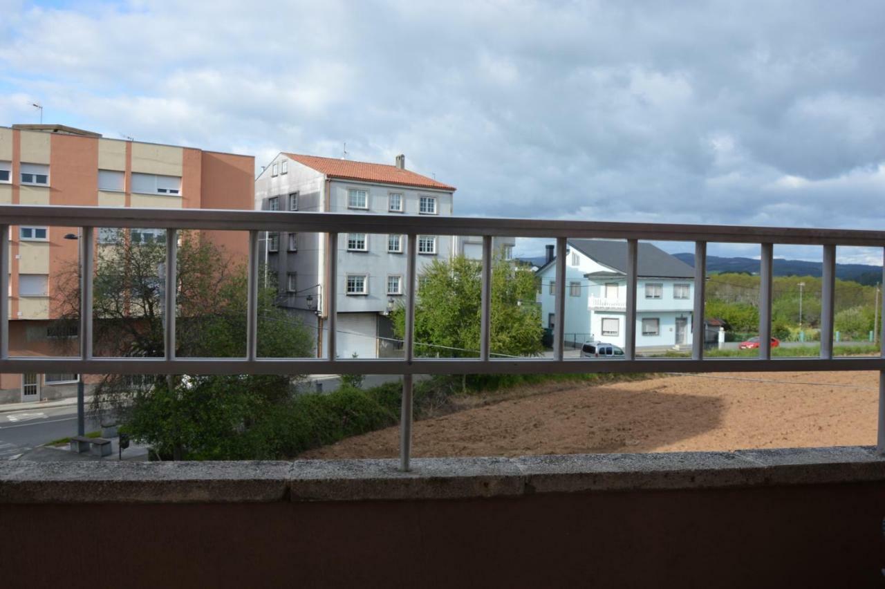 Piso Da Empegada Apartment Arzua Ngoại thất bức ảnh